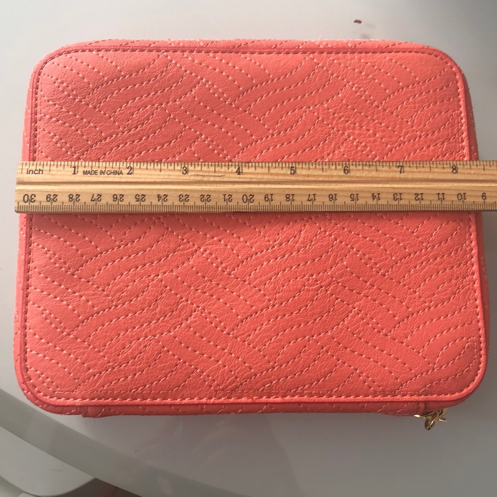 Anthropologie traveling make up case.